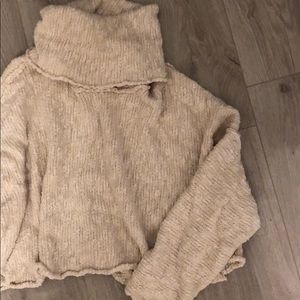 CROPPED FREE PEOPLE SWEATER
